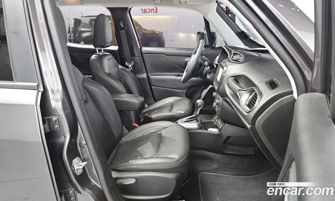 Jeep Renegade 2019 2.4 АКПП, фото 12