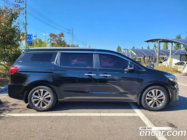 Kia Carnival 2015 2.2 АКПП, миниатюра 2