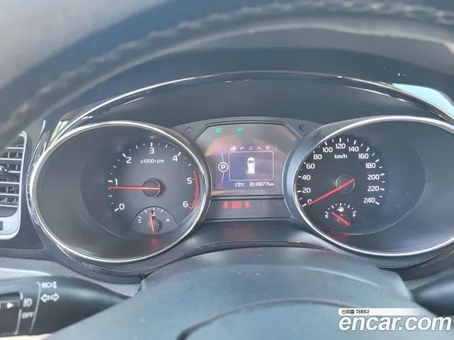 Kia Carnival 2015 2.2 АКПП, миниатюра 8