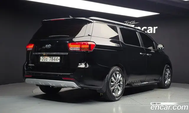 Kia Carnival 2016 2.2 АКПП, миниатюра 2