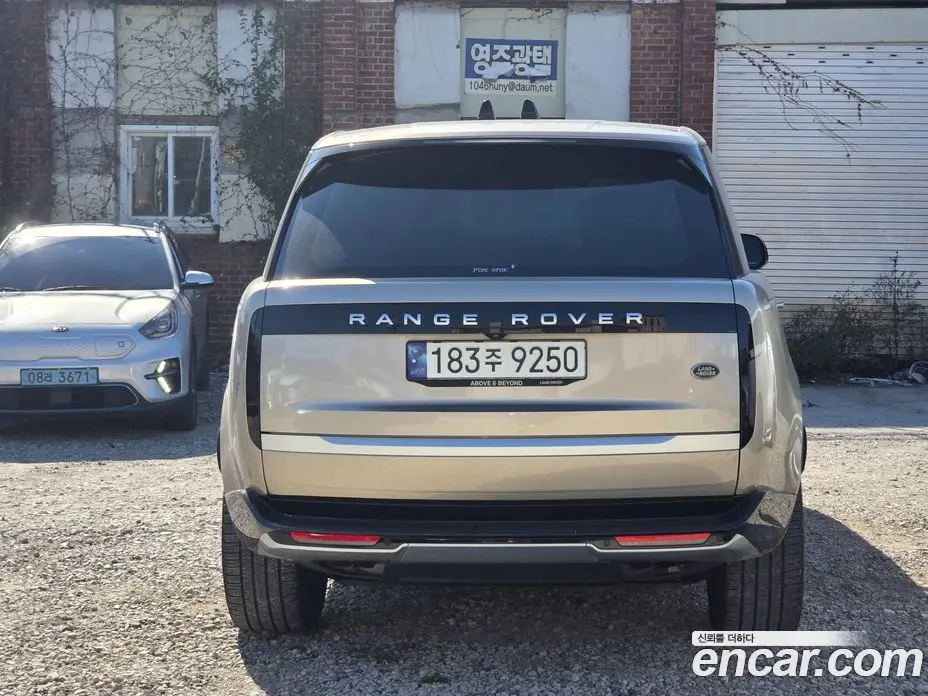 Land Rover Range Rover 2023 4.4 АКПП, фото 3