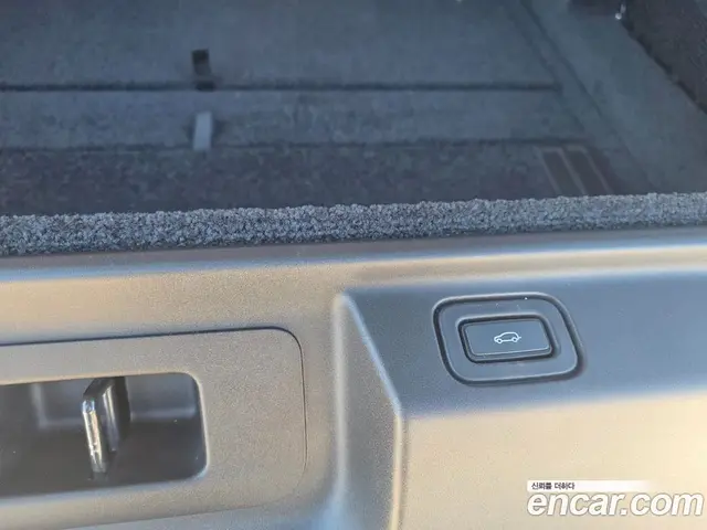 Land Rover Range Rover 2023 4.4 АКПП, миниатюра 6