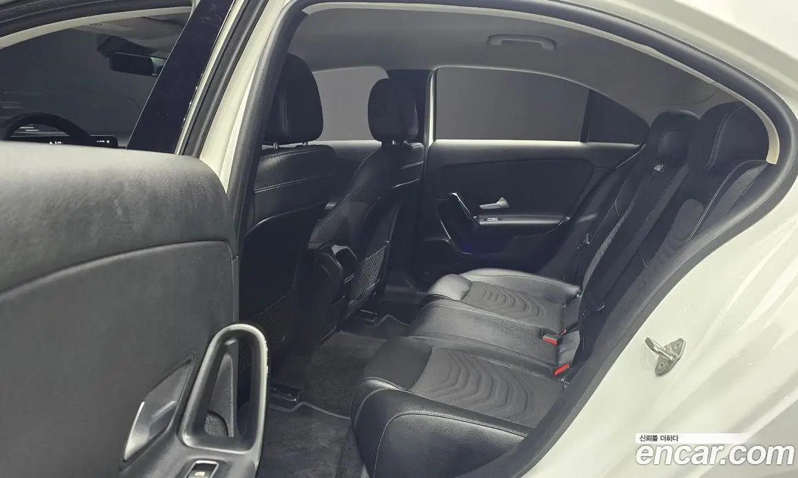 Mercedes-Benz A-Class 2020 2.0 АКПП, фото 12