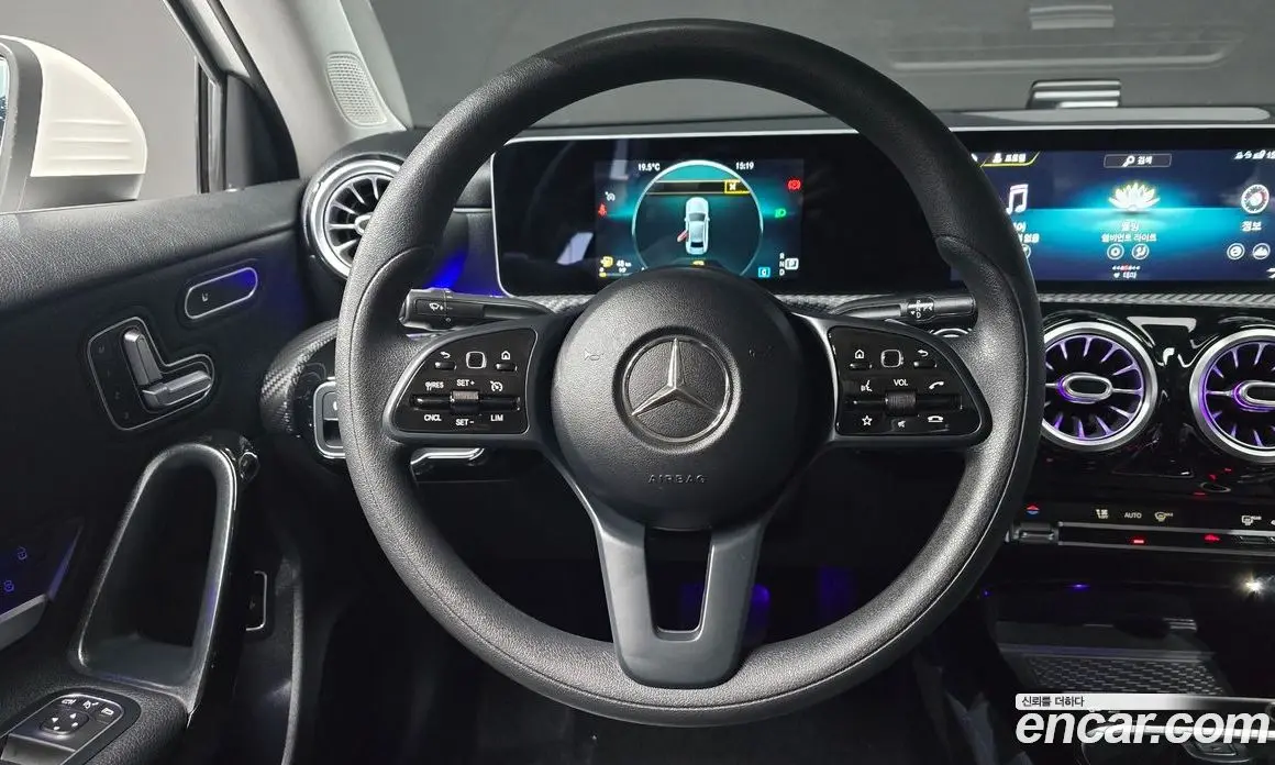 Mercedes-Benz A-Class 2020 2.0 АКПП, фото 13