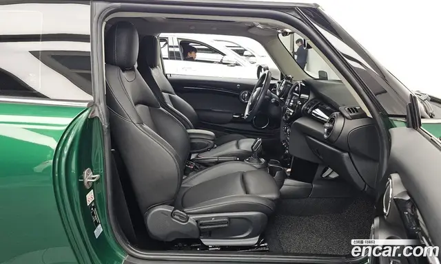 Mini Cooper 2020 1.5 АКПП, миниатюра 11