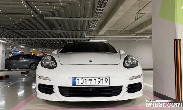 Porsche Panamera, 2015, 202 522 км