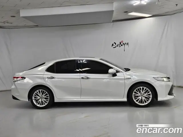 Toyota Camry 2021 2.5 АКПП, миниатюра 3 Toyota Camry 2021 2.5 АКПП, миниатюра 3