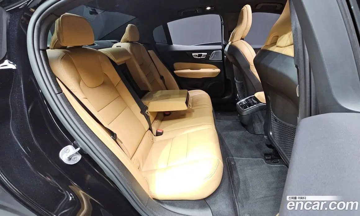Volvo S60 2024 2.0 АКПП, фото 17