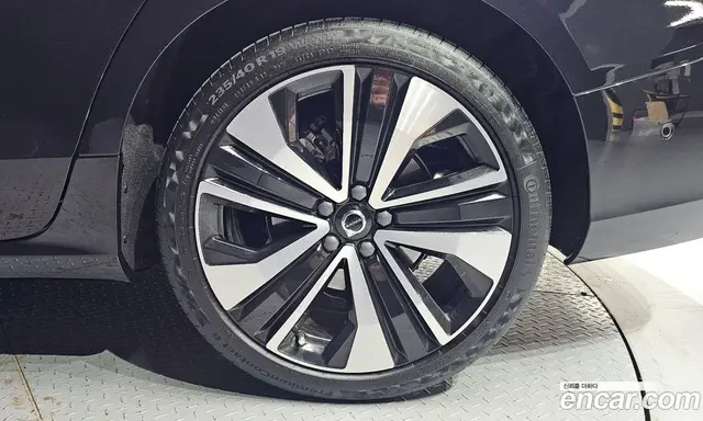 Volvo S60 2024 2.0 АКПП, миниатюра 7