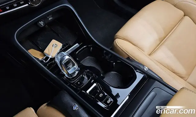 Volvo XC40 2019 2.0 АКПП, миниатюра 9 Volvo XC40 2019 2.0 АКПП, миниатюра 9