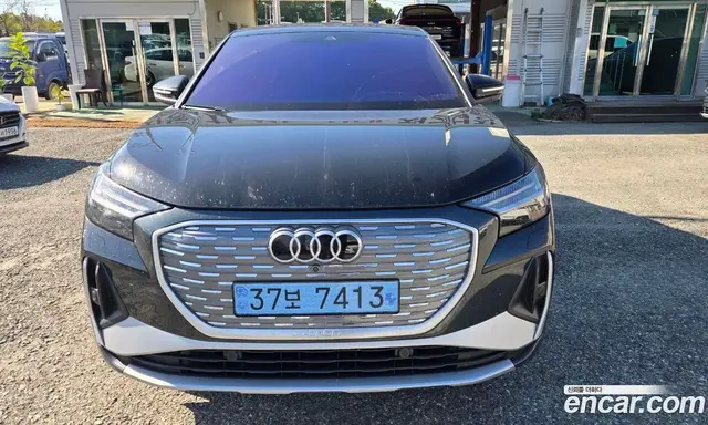 Audi Q4 e-tron, 2026, 8 902 км