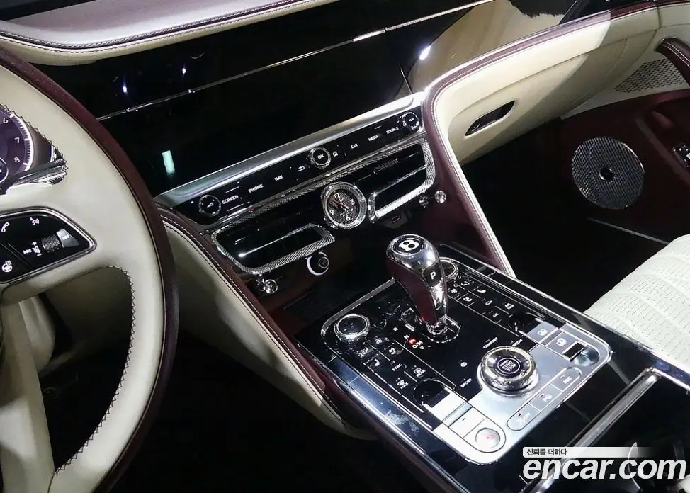 Bentley Flying Spur 2021 4.0 АКПП, фото 13