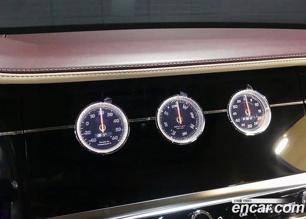 Bentley Flying Spur 2021 4.0 АКПП, фото 16