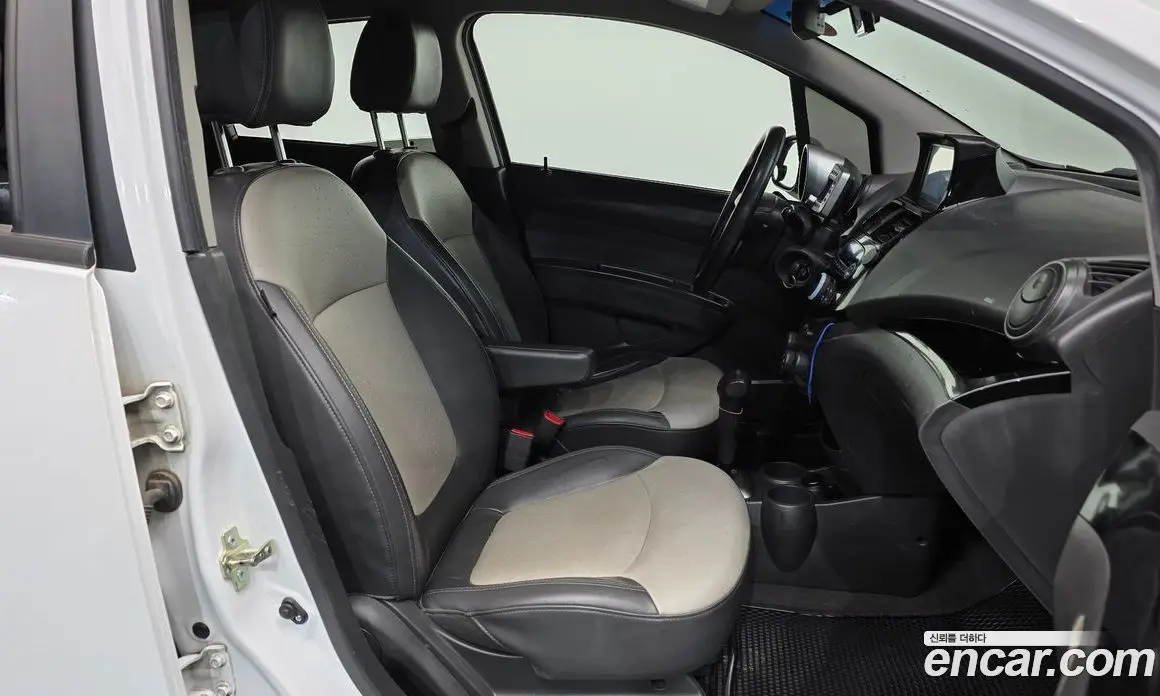 Chevrolet Matiz 2011 1.0 АКПП, фото 11