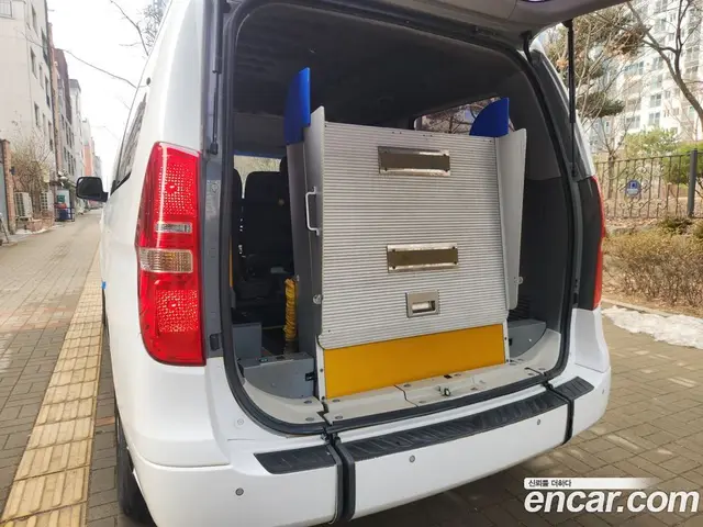 Hyundai Starex 2011 2.5 АКПП, миниатюра 11