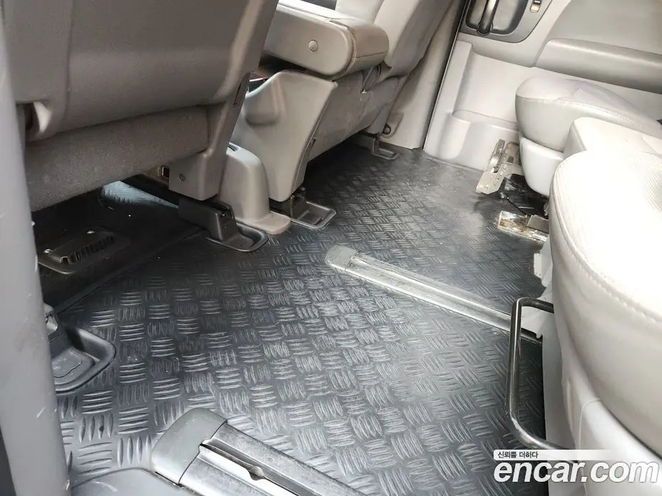 Hyundai Starex 2011 2.5 АКПП, фото 14