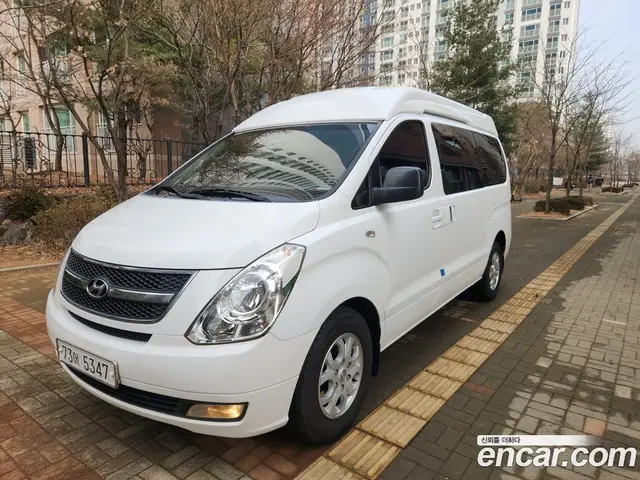 Hyundai Starex 2011 2.5 АКПП, миниатюра 3