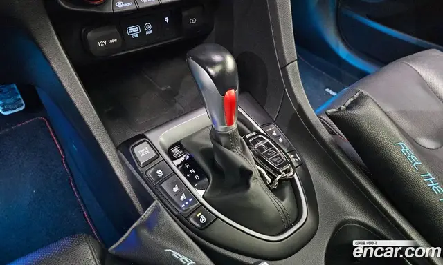 Hyundai Veloster 2018 1.6 АКПП, миниатюра 9
