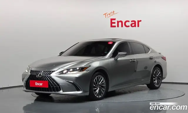 Lexus ES, 2024, 73 408 км