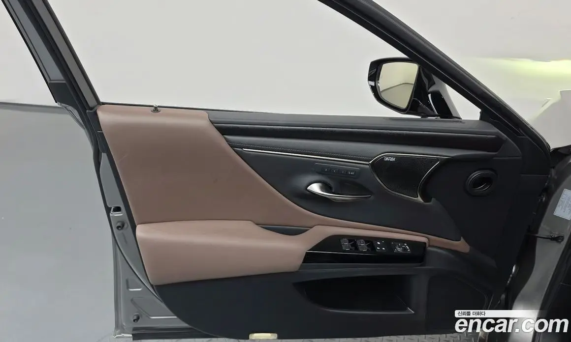 Lexus ES 2024 2.5 АКПП, фото 14