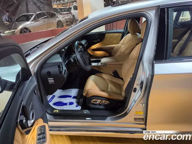 Lexus LS 2022 3.5 вариатор, миниатюра 10 Lexus LS 2022 3.5 вариатор, миниатюра 10