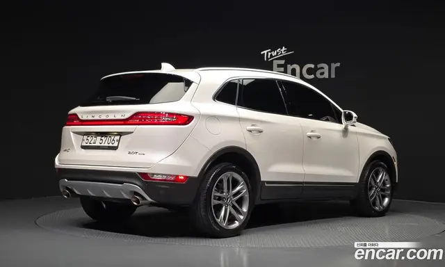 Lincoln MKC, 2017, 97 824 км Lincoln MKC, 2017, 97 824 км