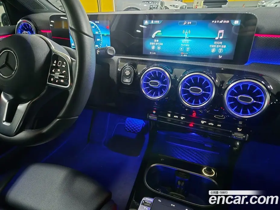 Mercedes-Benz A-Class 2020 2.0 АКПП, фото 12