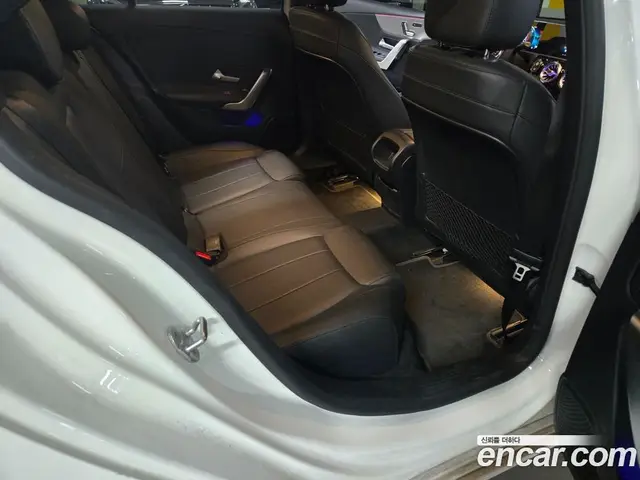 Mercedes-Benz A-Class 2020 2.0 АКПП, миниатюра 10