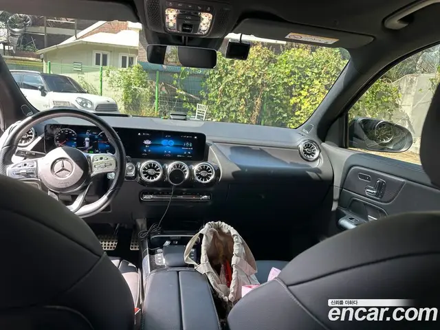 Mercedes-Benz EQA 2023 2.0 АКПП, миниатюра 7