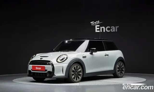 Mini Cooper, 2022, 73 335 км
