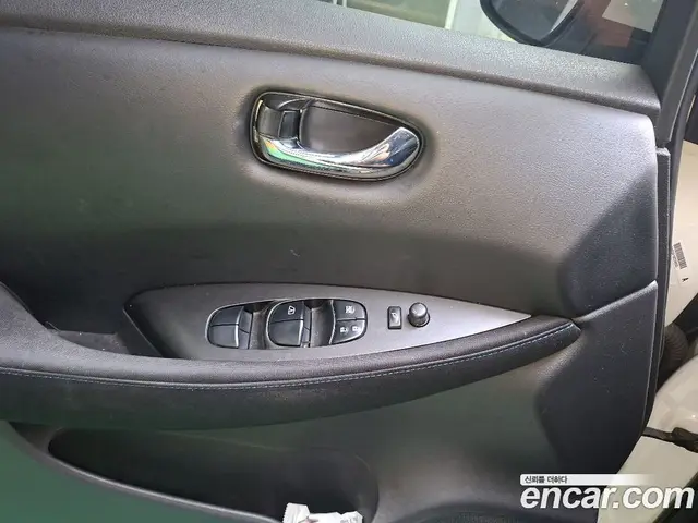Nissan Leaf 2019 АКПП, миниатюра 12