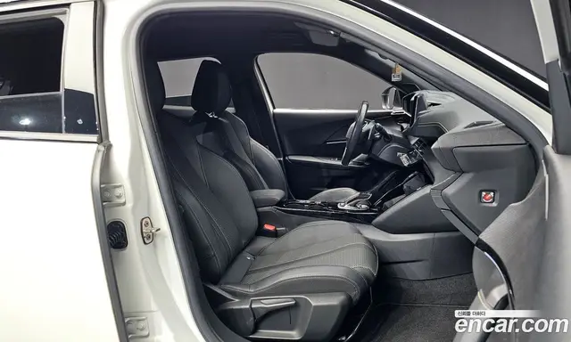 Peugeot 2008 2021 1.5 АКПП, миниатюра 12
