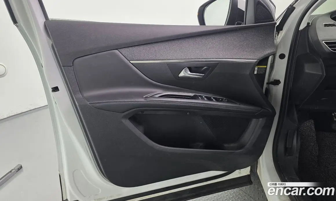 Peugeot 5008 2018 1.6 АКПП, фото 14