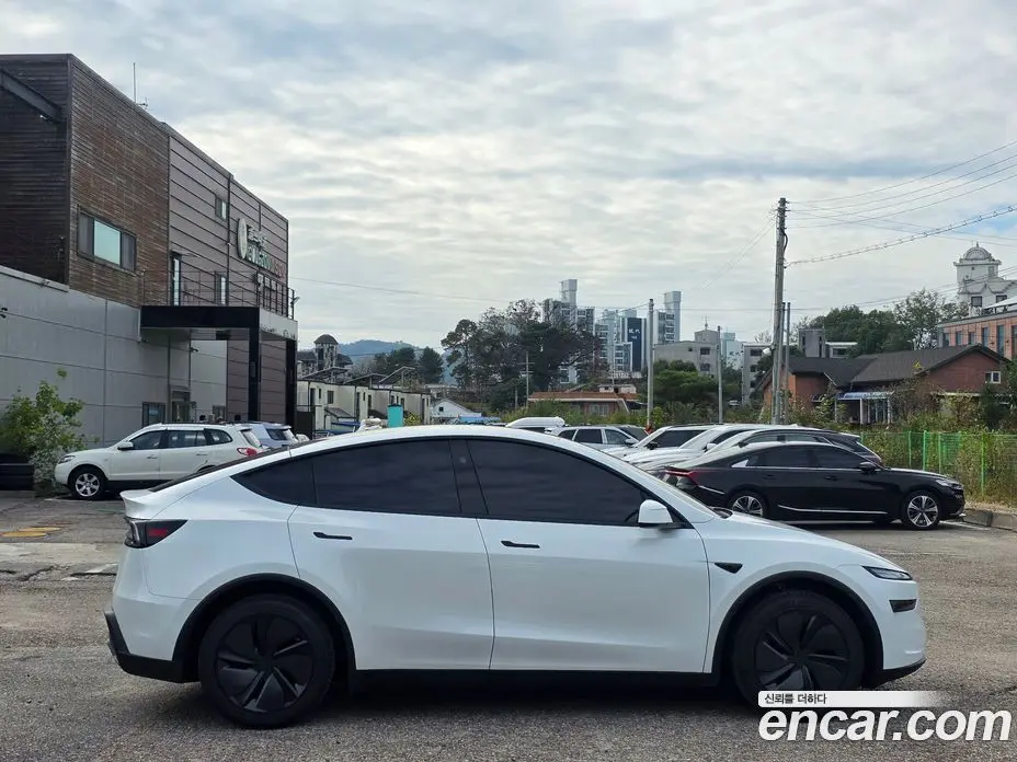 Tesla Model Y 2026 1.0 АКПП, фото 4 Tesla Model Y 2026 1.0 АКПП, фото 4