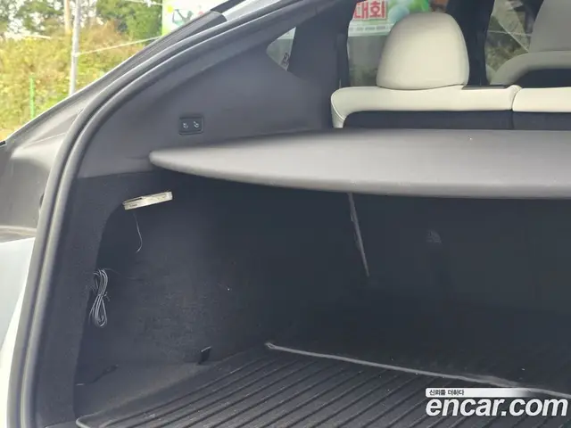 Tesla Model Y 2026 1.0 АКПП, миниатюра 7 Tesla Model Y 2026 1.0 АКПП, миниатюра 7