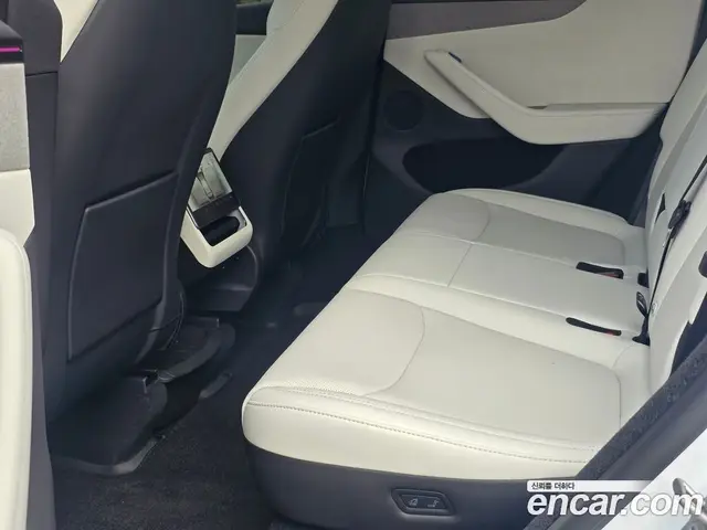 Tesla Model Y 2026 1.0 АКПП, миниатюра 9 Tesla Model Y 2026 1.0 АКПП, миниатюра 9
