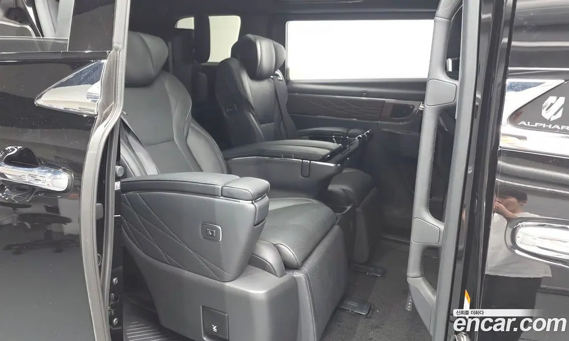 Toyota Alphard 2024 2.5 АКПП, фото 11