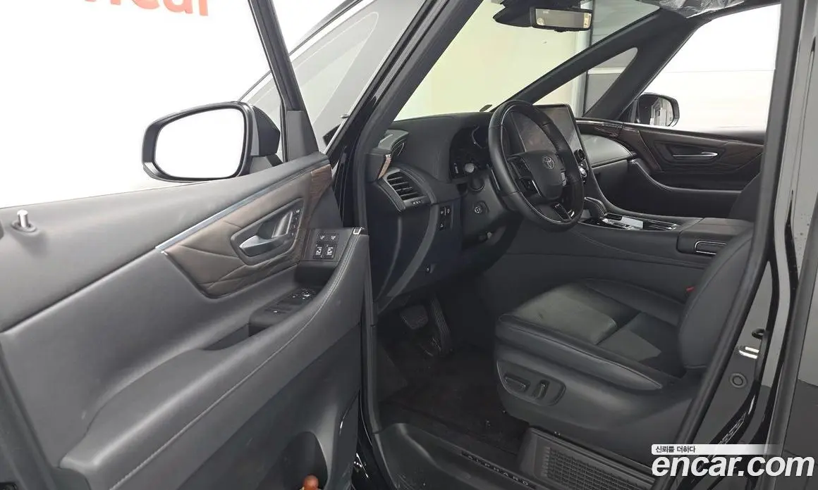 Toyota Alphard 2024 2.5 АКПП, фото 10