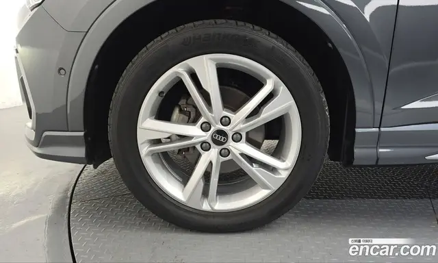 Audi Q3 2023 2.0 АКПП, миниатюра 5
