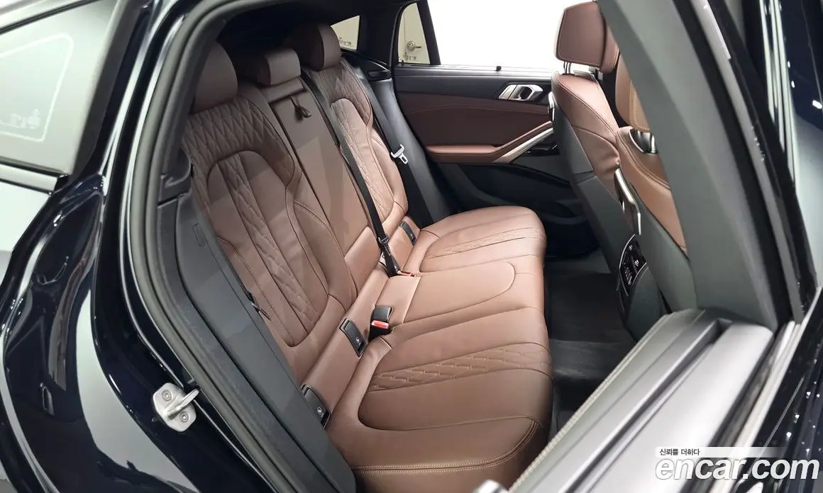 BMW X6 2025 3.0 АКПП, фото 17