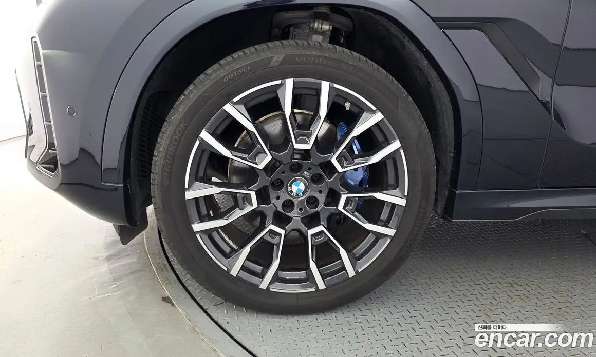 BMW X6 2025 3.0 АКПП, фото 5