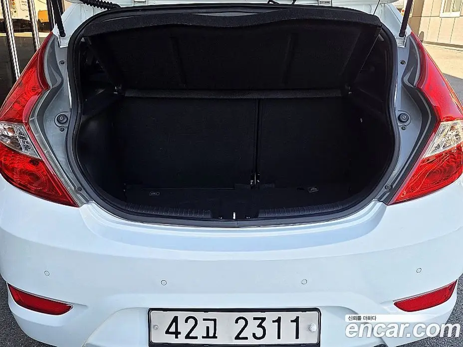 Hyundai Accent 2012 1.6 АКПП, фото 17 Hyundai Accent 2012 1.6 АКПП, фото 17