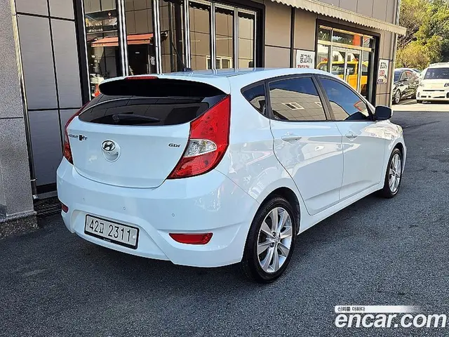 Hyundai Accent 2012 1.6 АКПП, миниатюра 3 Hyundai Accent 2012 1.6 АКПП, миниатюра 3