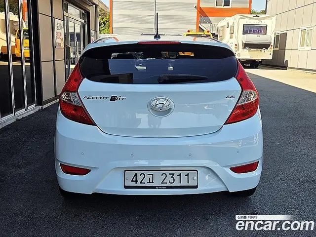 Hyundai Accent 2012 1.6 АКПП, миниатюра 4 Hyundai Accent 2012 1.6 АКПП, миниатюра 4