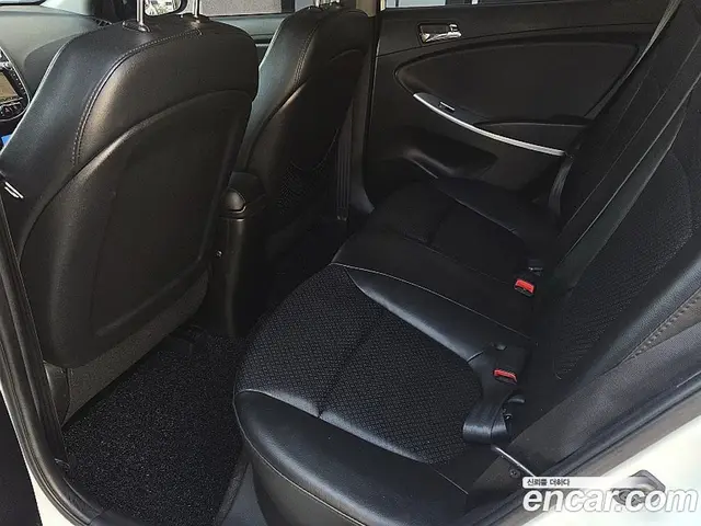 Hyundai Accent 2012 1.6 АКПП, миниатюра 8 Hyundai Accent 2012 1.6 АКПП, миниатюра 8