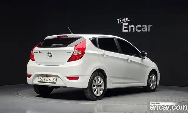 Hyundai Accent 2015 1.6 АКПП, миниатюра 2
