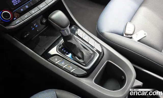Hyundai Ioniq 2016 1.6 АКПП, миниатюра 12