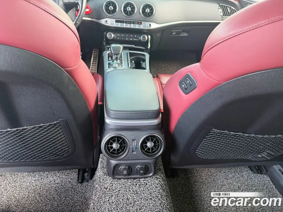 Kia Stinger 2019 3.3 АКПП, фото 17 Kia Stinger 2019 3.3 АКПП, фото 17