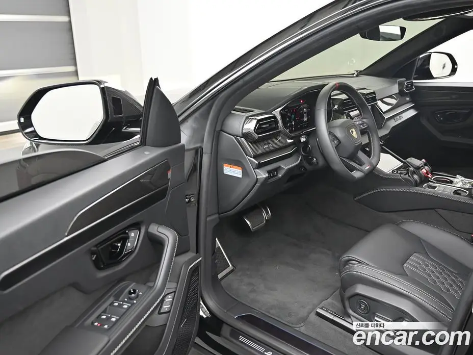 Lamborghini Urus 2025 4.0 АКПП, фото 11 Lamborghini Urus 2025 4.0 АКПП, фото 11