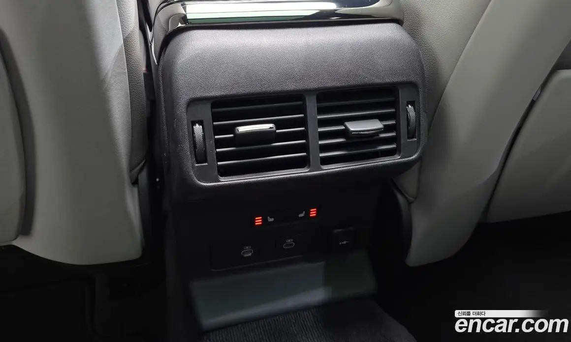 Land Rover Range Rover Velar 2025 2.0 АКПП, фото 18
